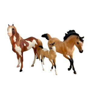 Breyer Classic 751104 Spirit Kiger Mustang Family Action Set Of 3 2002